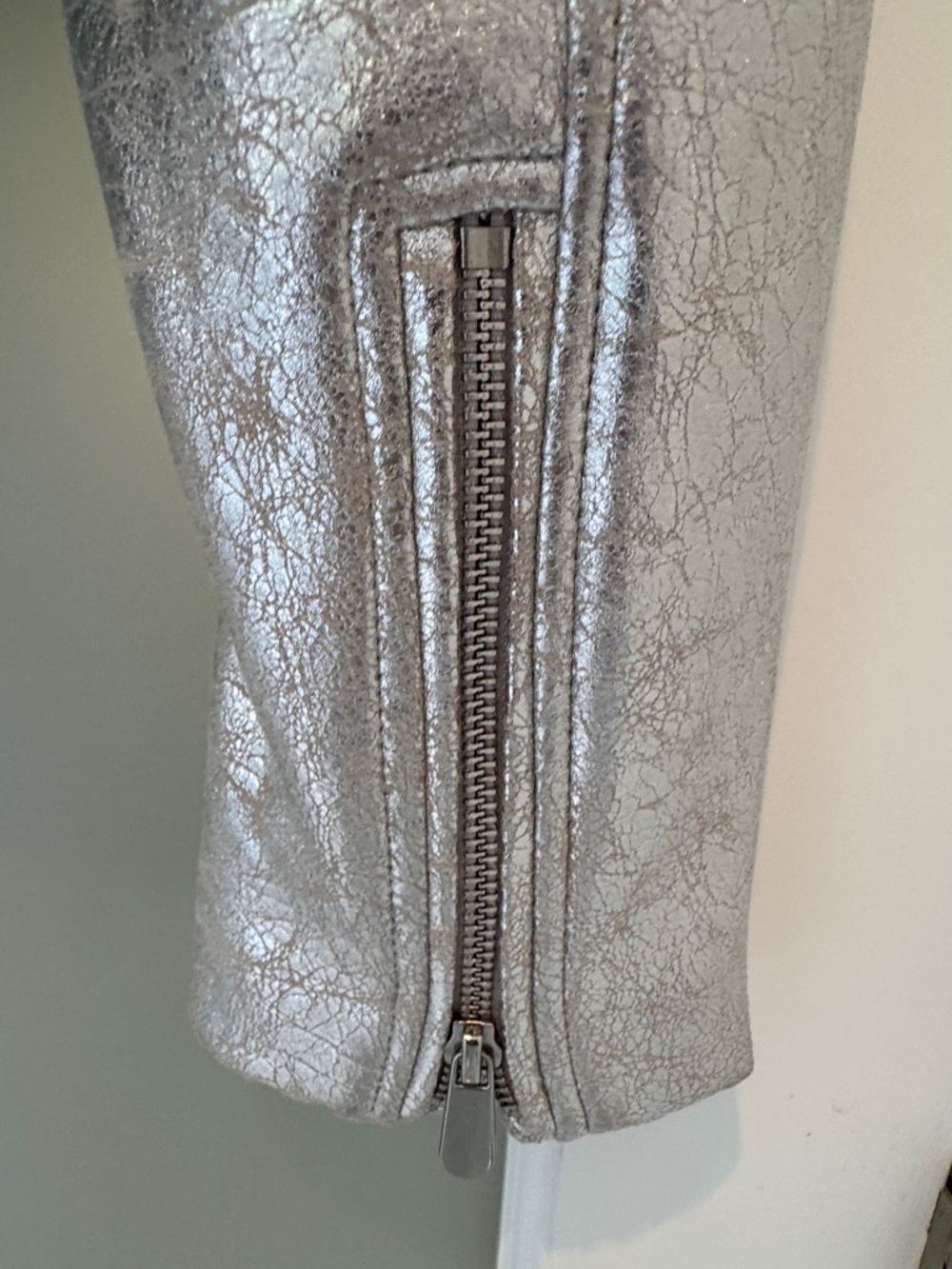 ✨Zara 🪩 Coachella ready 1-of-a-kind reworked metallic rhinestone biker jacket - Picture 6 of 8